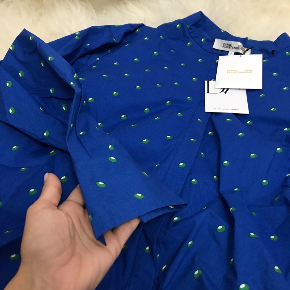 DIANE VON FURSTENBERG Long Sleeve Button-Up Shirt - Picture 4 of 6